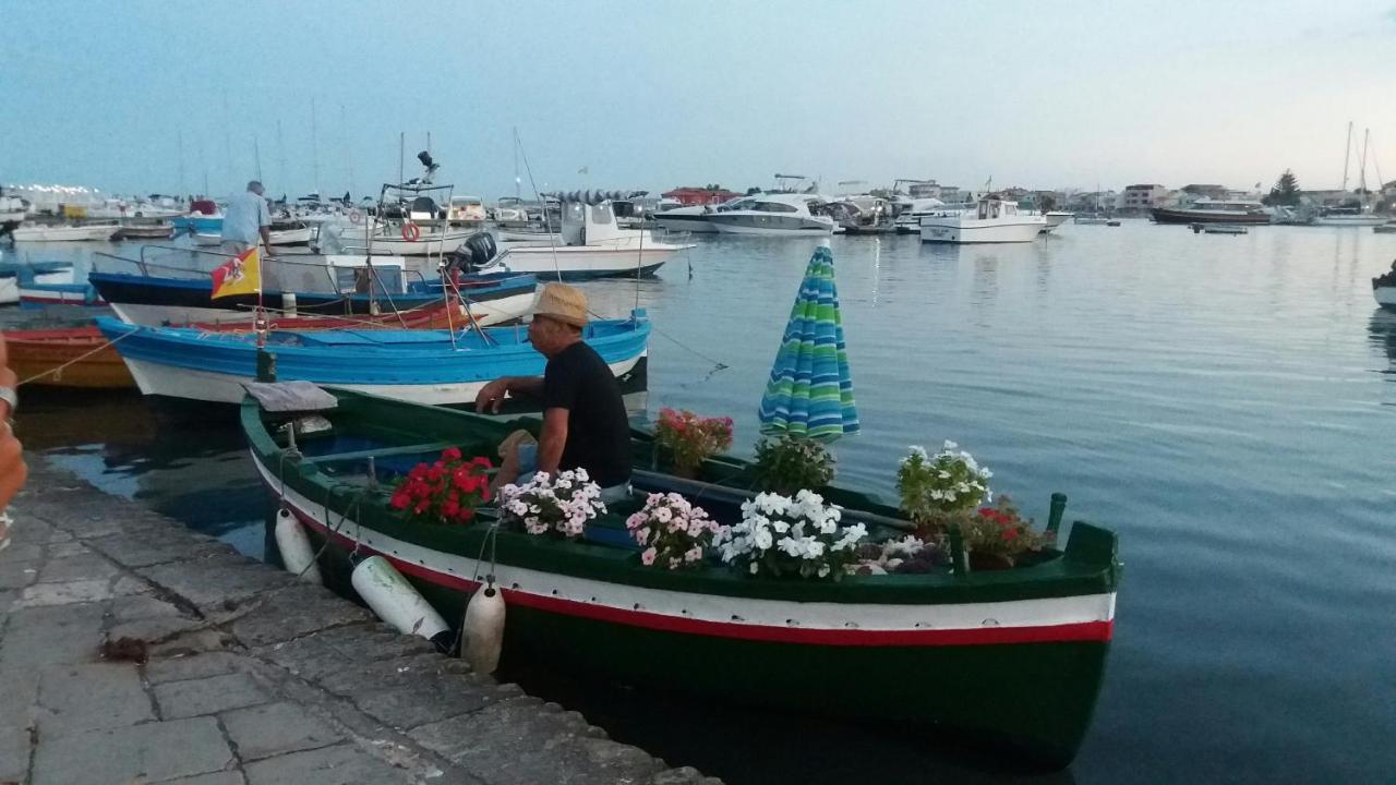 Casa Maritri Locazione Turistica Hotell Marzamemi Eksteriør bilde
